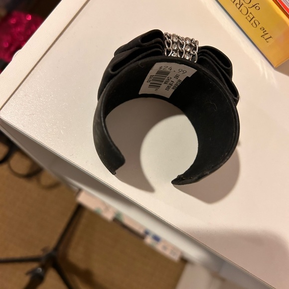 4 bracelets all unique - Picture 7 of 9